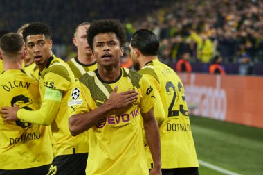 Kết quả vòng 34 Bundesliga Dortmund vs Holstein Kiel bất ngờ 3-0